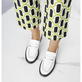 Bl&Ki Chaussures laquées blanches Viola 1