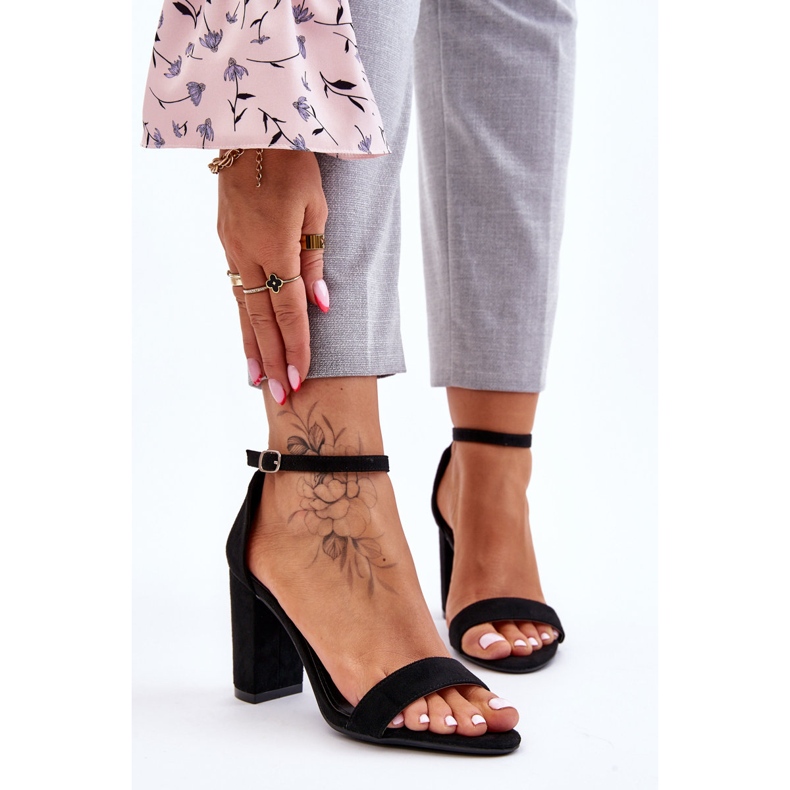 PS1 Sandales à talons en daim noires classiques Amina le noir 1