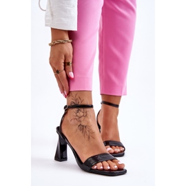 S.Barski Sandales à talons vernies noires Owen le noir 1