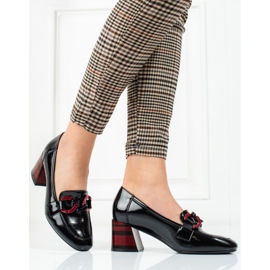 Escarpins Vinceza noirs avec chaîne pour femmes le noir 2 Escarpins Vinceza noirs avec chaîne pour femmes le noir 2