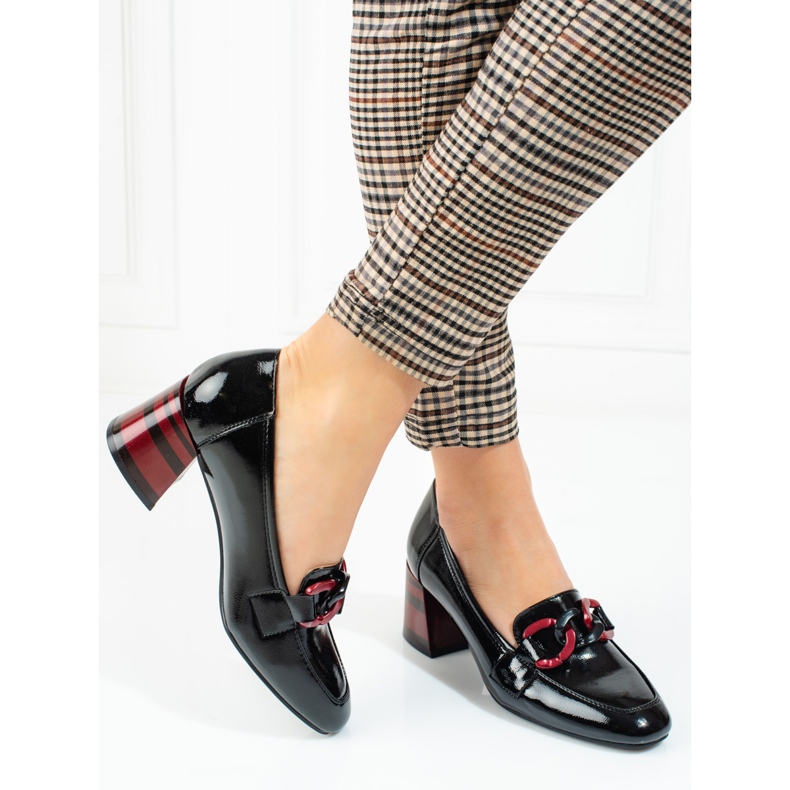 Escarpins Vinceza noirs avec chaîne pour femmes le noir 1 Escarpins Vinceza noirs avec chaîne pour femmes le noir 1