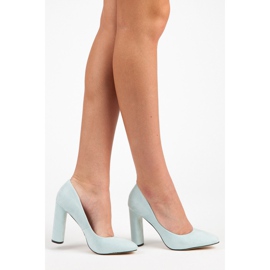 Vices New Collection Escarpins en daim sur un pilier bleu 4