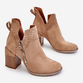 PM1 Bottes à talons épais en suède beiges Camden 1