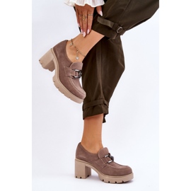 Lemar Brogues Élégantes Sur Talon Avec Décoration Beige Argent Foncé Harmell 2 Lemar Brogues Élégantes Sur Talon Avec Décoration Beige Argent Foncé Harmell 2