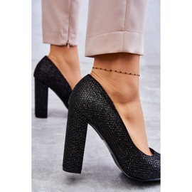 Escarpins brillants sur talon noir 3