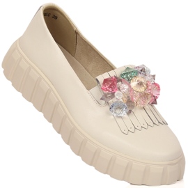 Chaussures en cuir pour femmes sur la plate-forme avec des pierres décoratives Filippo DP4593/23 écru 1 Chaussures en cuir pour femmes sur la plate-forme avec des pierres décoratives Filippo DP4593/23 écru 1