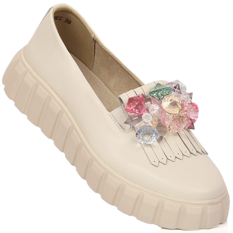 Chaussures en cuir pour femmes sur la plate-forme avec des pierres décoratives Filippo DP4593/23 écru 1 Chaussures en cuir pour femmes sur la plate-forme avec des pierres décoratives Filippo DP4593/23 écru 1