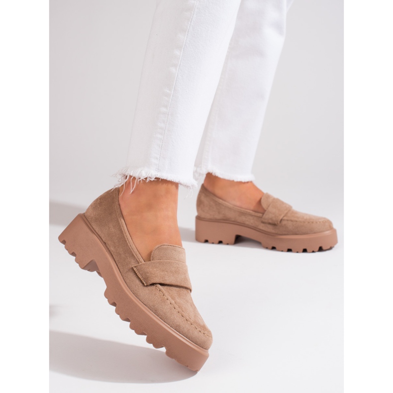 Chaussures femme Vinceza en daim beiges 1