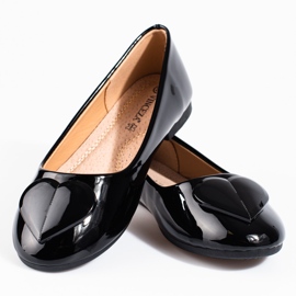 Ballerines enfant Vinceza blanches avec coeur le noir 1 Ballerines enfant Vinceza blanches avec coeur le noir 1