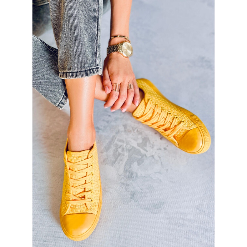 BM Baskets unicolores jaune Sears 2