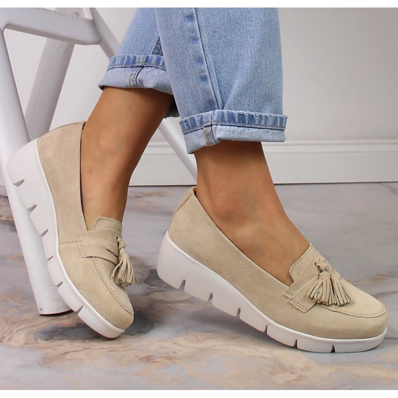 Filippo DP3162/23 mocassins compensés en cuir avec pompons beige 1 Filippo DP3162/23 mocassins compensés en cuir avec pompons beige 1