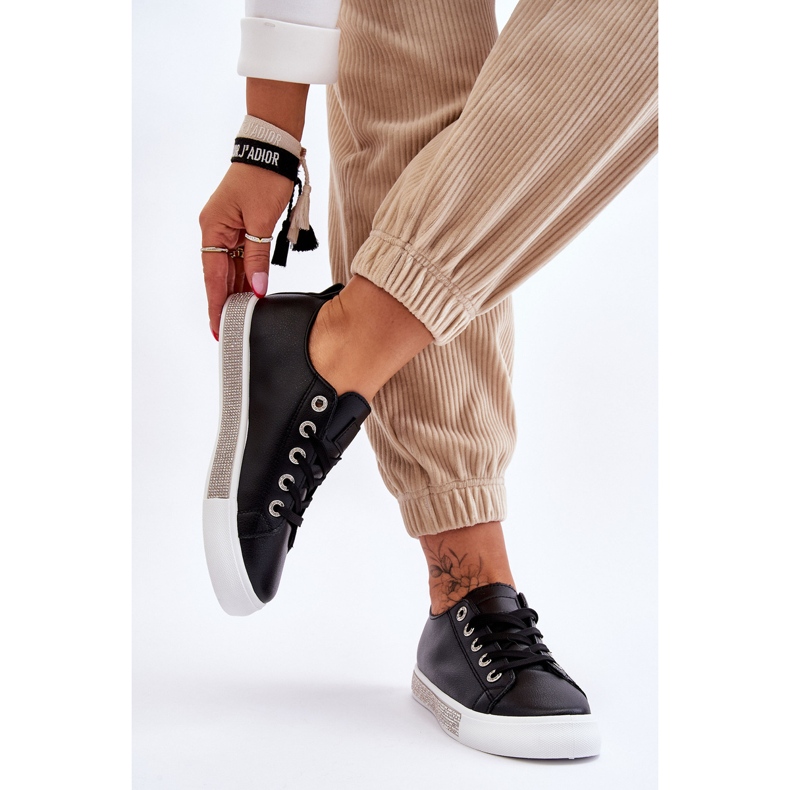 Baskets basses à jets pour femmes noires et blanches Demira 2 Baskets basses à jets pour femmes noires et blanches Demira 2