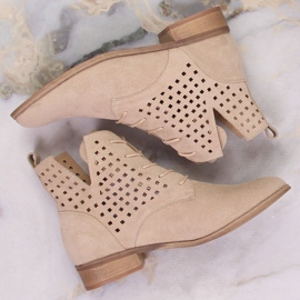 Bottines plates ajourées en daim beige Potocki SZ12089 3