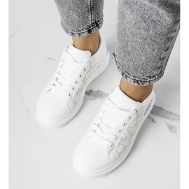 PA1 Baskets blanches perforées Erin 1 PA1 Baskets blanches perforées Erin 1