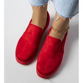 Baskets rouges en éco-daim de Leroy 2
