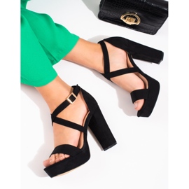 Sandales noires à talons hauts Shelovet 2