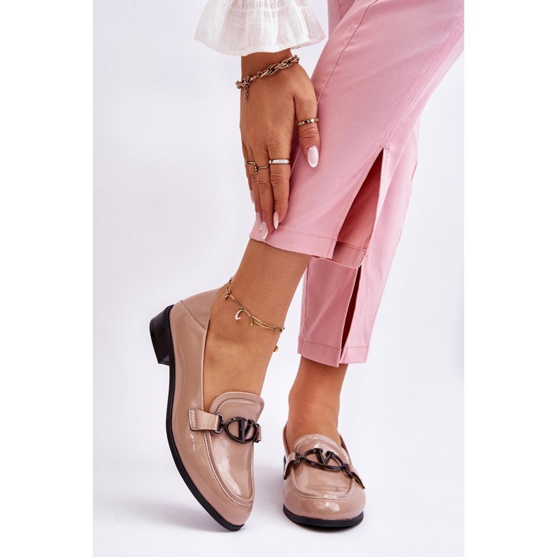 Vinceza Mocassins à talon plat Marra beige verni 1