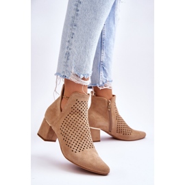 Vinceza Boots en daim ajouré avec découpe sur talon Blakely beige 3