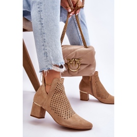 Vinceza Boots en daim ajouré avec découpe sur talon Blakely beige 8