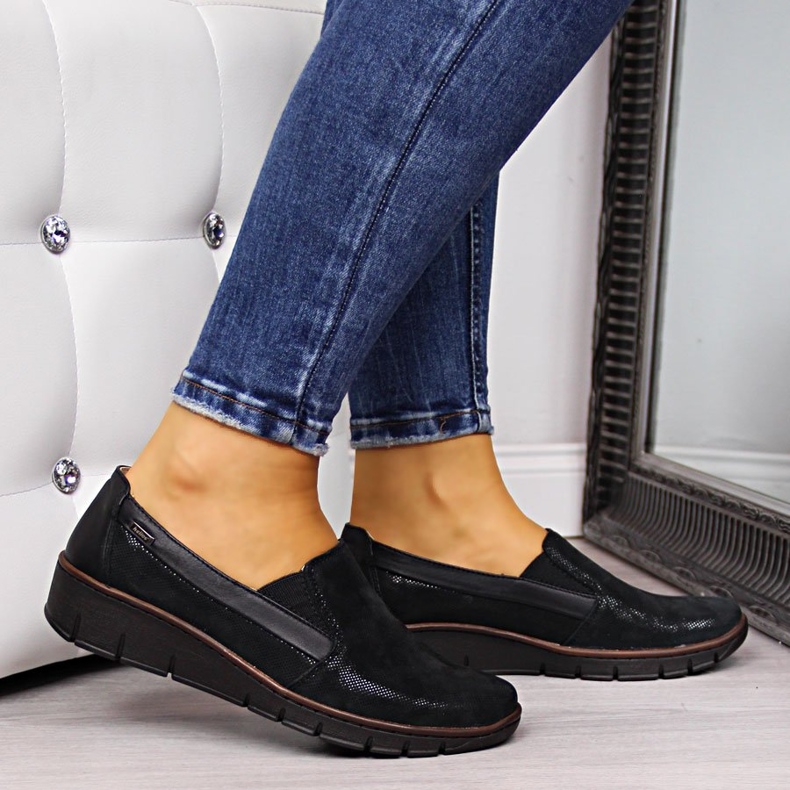 Chaussures femme en cuir, slip-on noir Helios 350 2