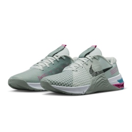 Chaussures Nike Metcon 8 W DO9327-004 vert 1