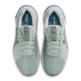 Chaussures Nike Metcon 8 W DO9327-004 vert 3