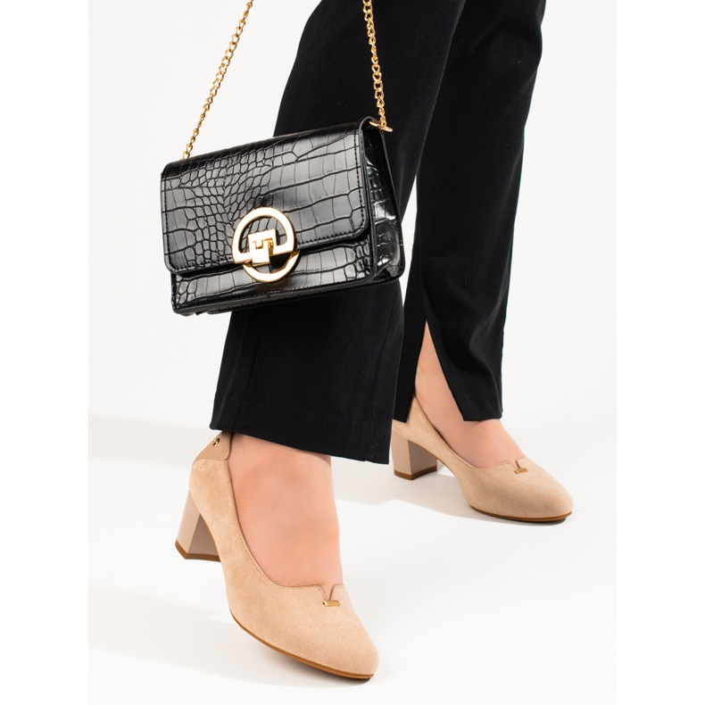 Escarpins élégants en daim pour femmes sur un petit talon Vinceza beige 1