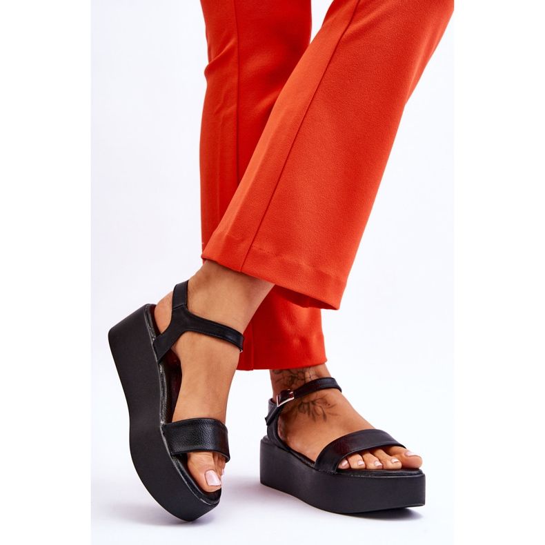 Vinceza Sandales pour femmes sur une plate-forme massive Black Casen le noir 2 Vinceza Sandales pour femmes sur une plate-forme massive Black Casen le noir 2