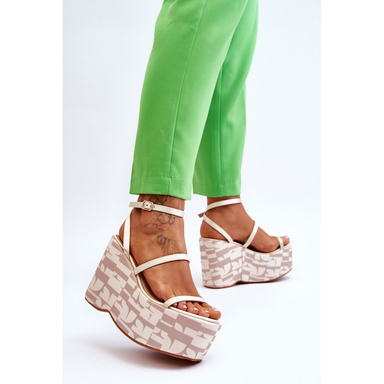 FS1 Sandales Compensées Tendance Avec Motifs Beige Claria brun 2