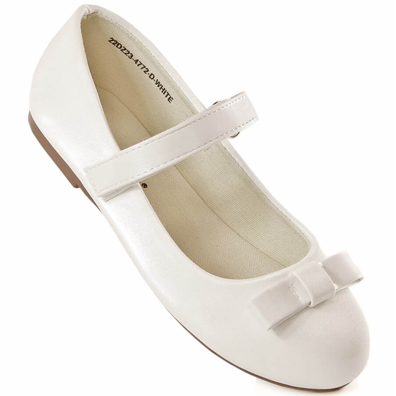 Ballerines de communion pour fille avec velcro blanc eVento 4772 blanche 1 Ballerines de communion pour fille avec velcro blanc eVento 4772 blanche 1