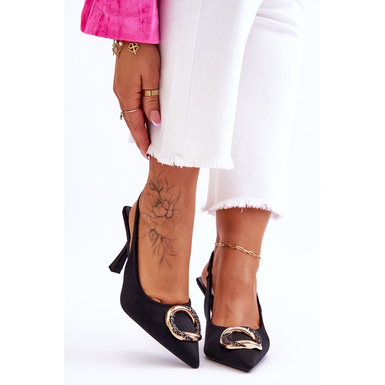 Pin's Tendance Avec Décoration Et Zircons Noir Alexia le noir 1