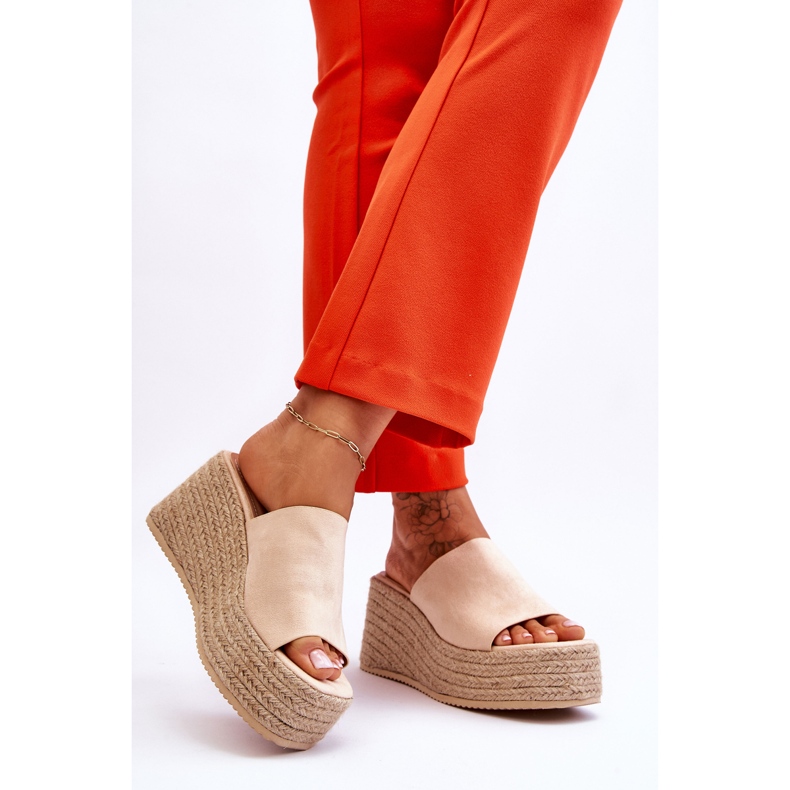 FS1 Chaussons Compensés Et Plateformes Femme Beige Ysabel 2 FS1 Chaussons Compensés Et Plateformes Femme Beige Ysabel 2