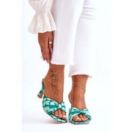 Talons hauts à la mode en imprimé Floria vert 1