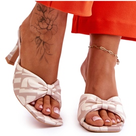 Talons hauts à la mode imprimés beige Floria 9