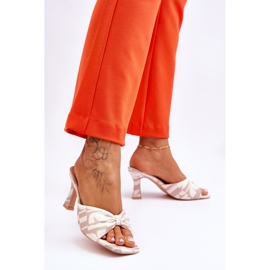 Talons hauts à la mode imprimés beige Floria 3