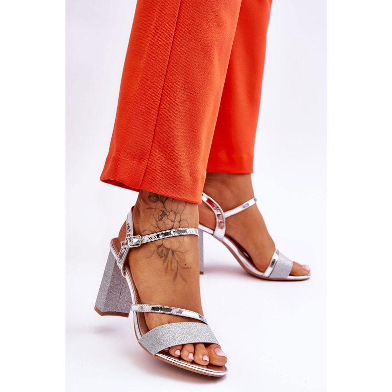 Vinceza Sandales à talons hauts argentées à paillettes Alicia 2 Vinceza Sandales à talons hauts argentées à paillettes Alicia 2
