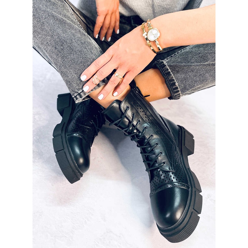 BM Bottines à lacets Wyman noires ajourées le noir 2