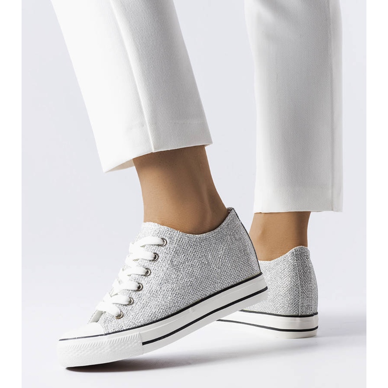 BM Baskets compensées à paillettes argentées de Crète 1