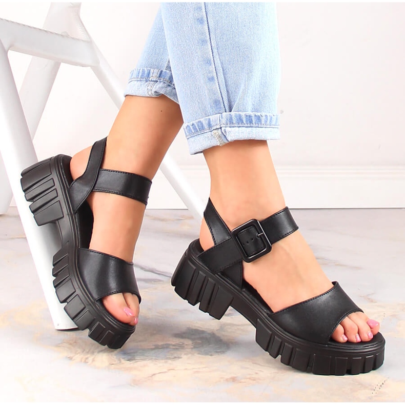 Sandales plates-formes noires pour femmes Vinceza SG23-7852 1