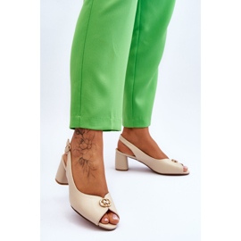 Sandales en cuir à talons hauts Hette beiges à la mode 3