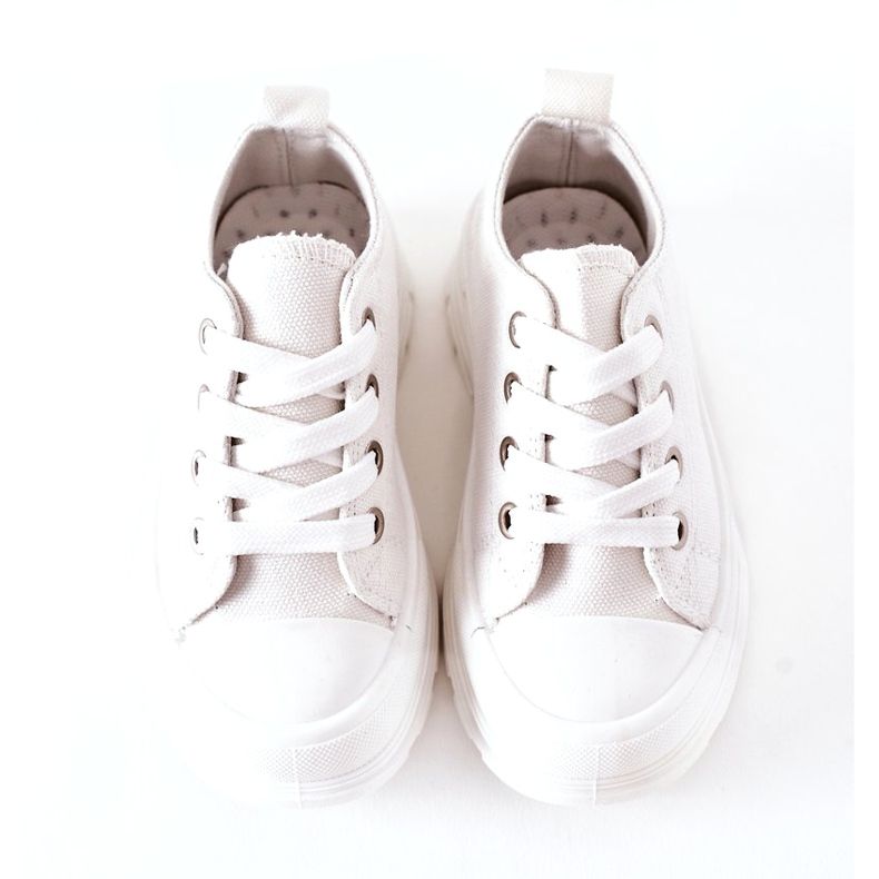 Baskets pour enfants sur la plate-forme blanche 3