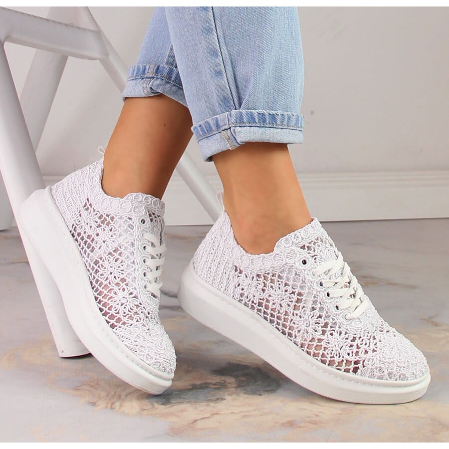 Chaussures lacets pour femmes sur la plate forme blanche Artiker