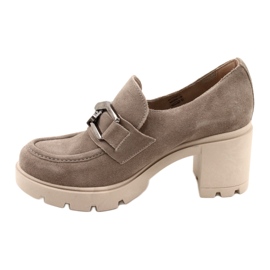 Lemar Brogues Élégantes Sur Talon Avec Décoration Beige Argent Foncé Harmell 3