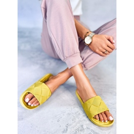 PA1 Claquettes Lottner Green en caoutchouc jaune 3