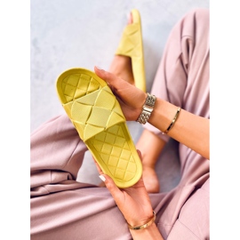 PA1 Claquettes Lottner Green en caoutchouc jaune 4