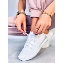 PA1 Barthel Chaussures de sport chaussettes blanches 1