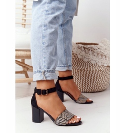 EVE Sandales de lune de miel noires avec tressé sur une barre le noir 3 EVE Sandales de lune de miel noires avec tressé sur une barre le noir 3