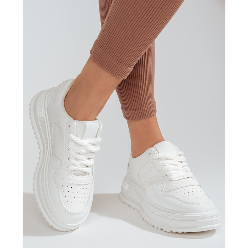 Chaussures de sport femme Shelovet baskets semelle épaisse blanc blanche 2