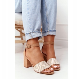 EVE Sandales lune de miel marron clair avec tressé sur une barre beige 4