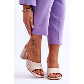 Chaussons Loara en cuir beige pour femme 1